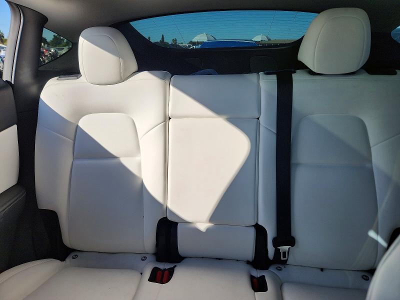 Продажа на аукционе авто 2021 Tesla Model Y, vin: 5YJYGDEF5MF230322, номер лота: 75090075