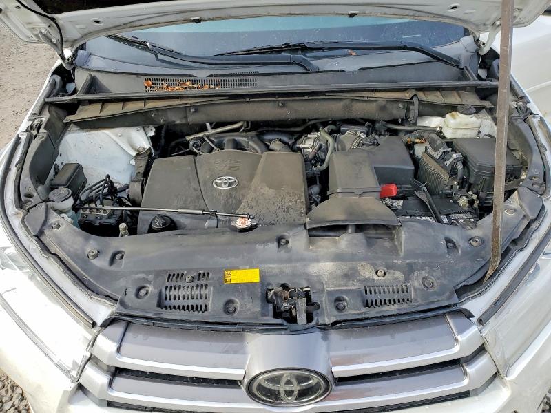 2019 Toyota Highlander მანქანა იყიდება აუქციონზე, vin: 5TDJZRFH3KS582736, აუქციონის ნომერი: 99919645