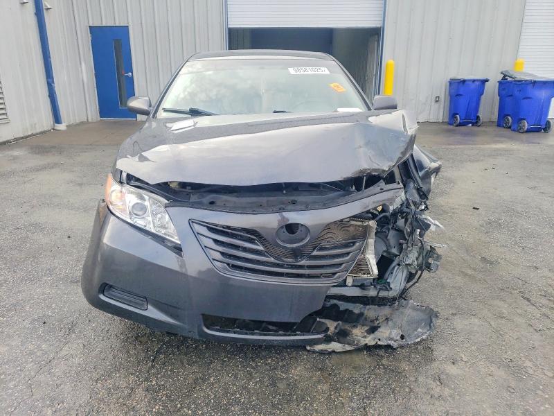 98581025 :رقم المزاد ، 4T1BE46K17U599712 vin ، 2007 Toyota Camry مزاد بيع