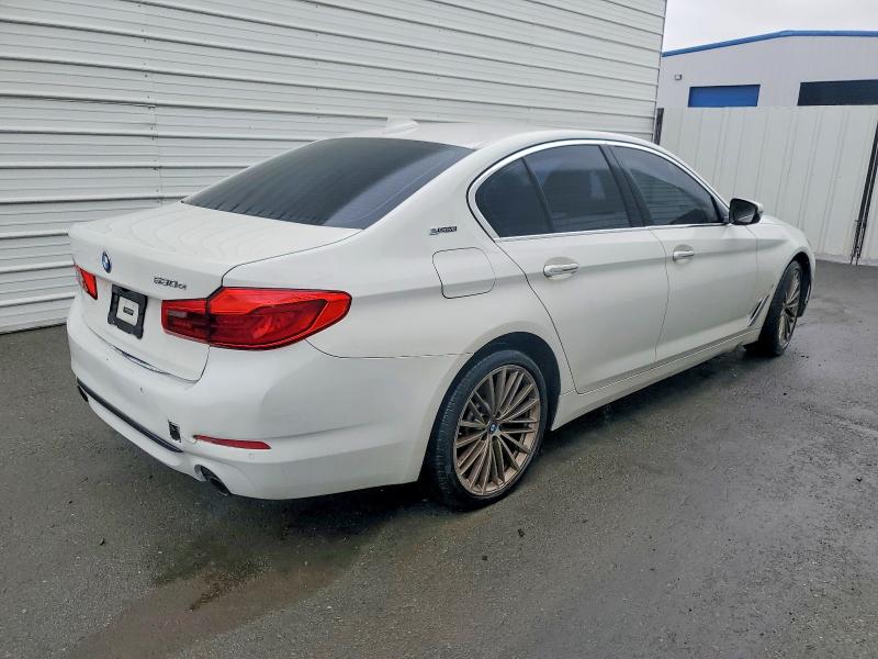 2018 Bmw 530e მანქანა იყიდება აუქციონზე, vin: WBAJA9C50JB033256, აუქციონის ნომერი: 72840635
