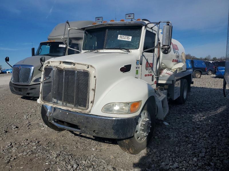 99253785 :رقم المزاد ، 2XP2AN7X8CM139689 vin ، 2012 Peterbilt Tractor 337 مزاد بيع