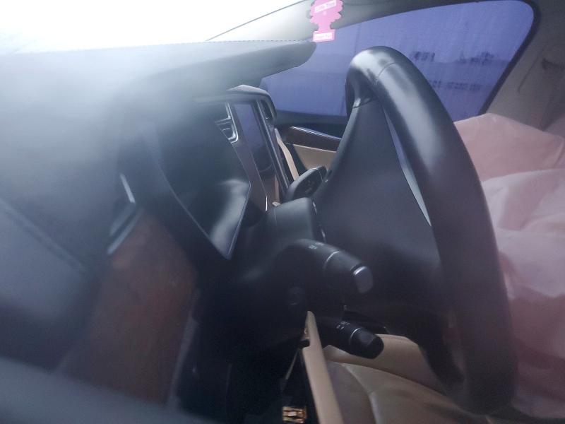 Продаж на аукціоні авто 2017 Tesla Model X, vin: 5YJXCBE2XHF049392, номер лоту: 73808725