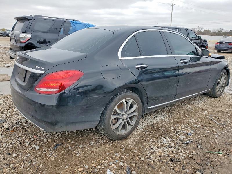 Продаж на аукціоні авто 2015 Mercedes-benz C, vin: 55SWF4KBXFU022885, номер лоту: 74409035