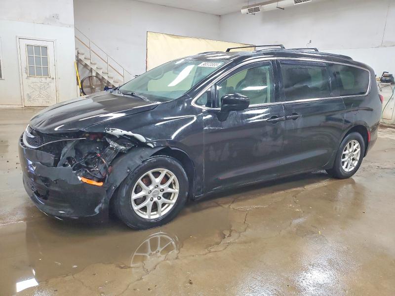 98373555 :رقم المزاد ، 2C4RC1DG7LR265231 vin ، 2020 Chrysler Voyager مزاد بيع