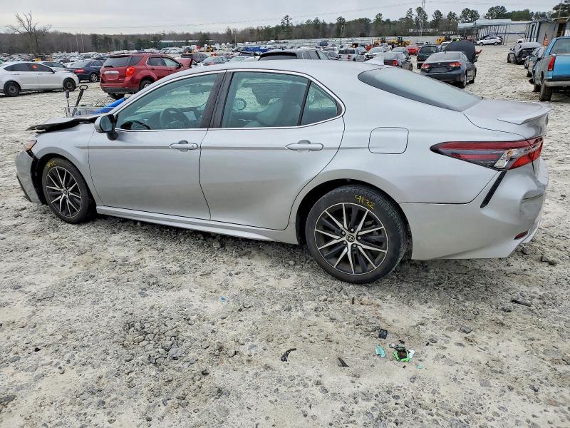 73036595 :رقم المزاد ، 4T1G11AK8PU727886 vin ، 2023 Toyota Camry Se N مزاد بيع