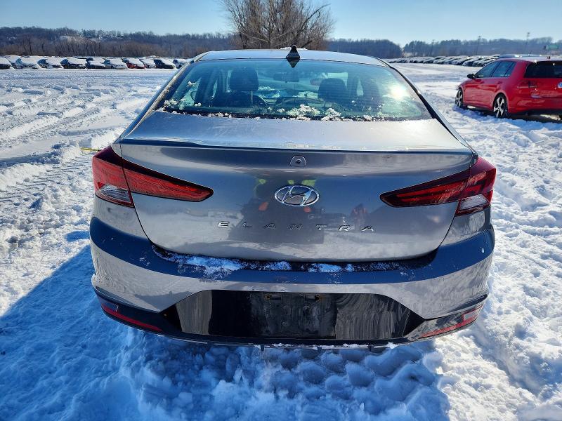 74300195 :رقم المزاد ، 5NPD84LF3KH408032 vin ، 2019 Hyundai Elantra مزاد بيع