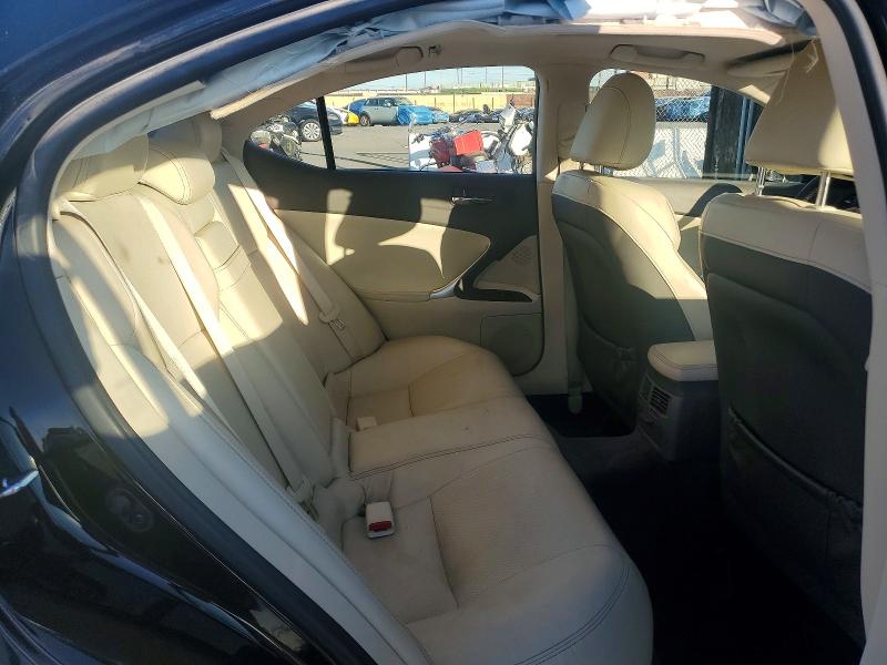 74503295 :رقم المزاد ، JTHBF5C24A5111641 vin ، 2010 Lexus Is مزاد بيع