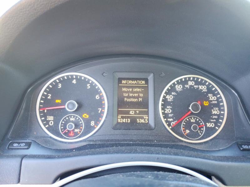 2014 Volkswagen Tiguan მანქანა იყიდება აუქციონზე, vin: WVGAV3AXXEW564273, აუქციონის ნომერი: 74191365