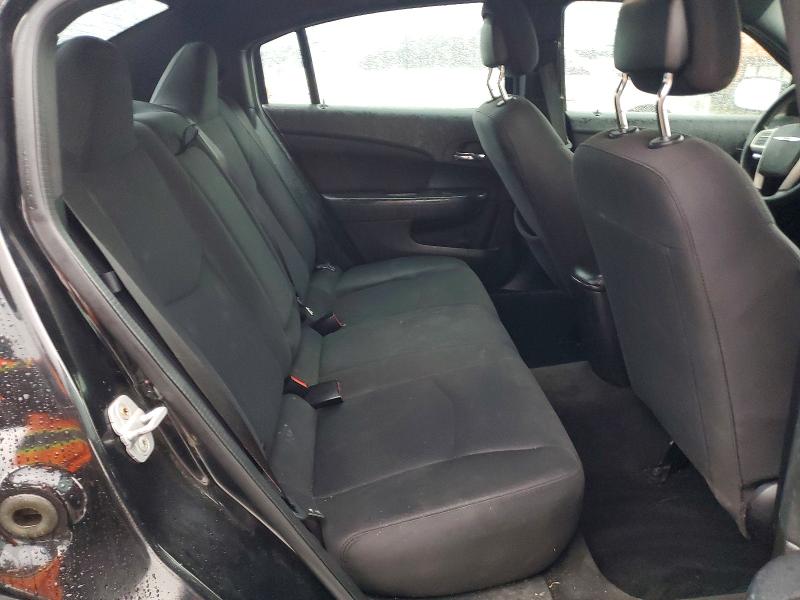 98061095 :رقم المزاد ، 1C3CCBBG1EN132032 vin ، 2014 Chrysler 200 مزاد بيع