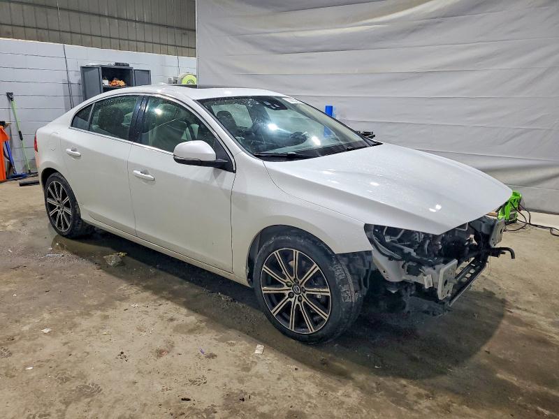 72850455 :رقم المزاد ، LYV402TM0JB171878 vin ، 2018 Volvo S60 مزاد بيع