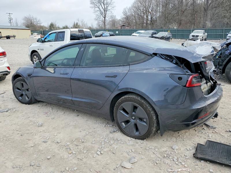 82604185 :رقم المزاد ، 5YJ3E1EB0NF259711 vin ، 2022 Tesla Model 3 مزاد بيع