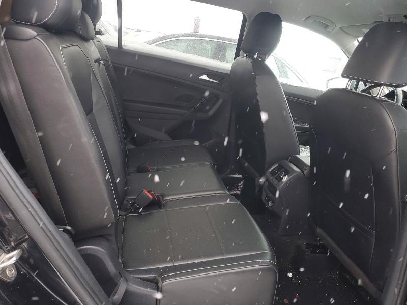 Продажа на аукционе авто 2021 Volkswagen Tiguan, vin: 3VV3B7AX9MM043302, номер лота: 74828775