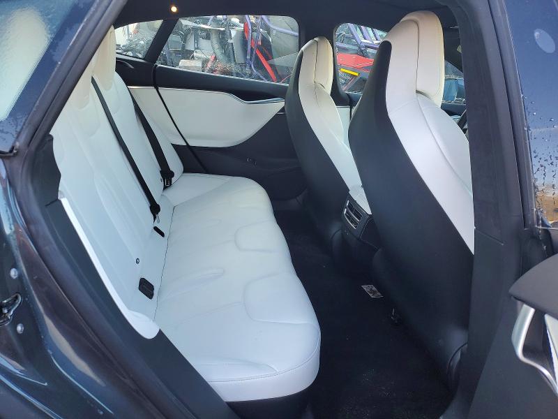 74258845 :رقم المزاد ، 5YJSA1E20HF207460 vin ، 2017 Tesla Model S مزاد بيع