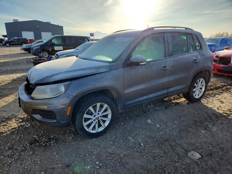2015 Volkswagen Tiguan S მანქანა იყიდება აუქციონზე, vin: WVGBV7AX5FW563450, აუქციონის ნომერი: 73446725