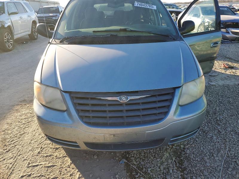 Auction sale of the 2006 Chrysler Town & Country, vin: 1A4GP45R56B589952, lot number: 74043785
