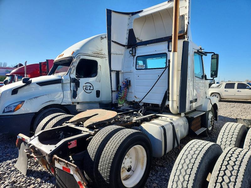 2012 Volvo Vn Vnl მანქანა იყიდება აუქციონზე, vin: 4V4N19EH2CN549507, აუქციონის ნომერი: 93030885