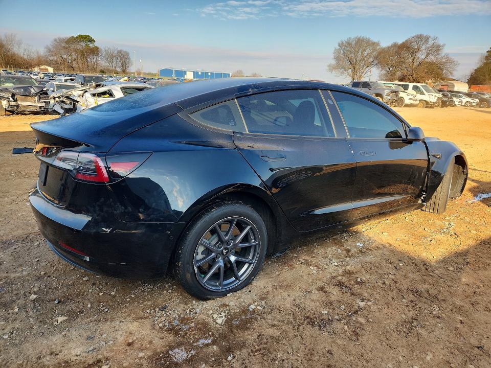 Продажа на аукционе авто 2022 Tesla Model 3, vin: 5YJ3E1EA5NF169526, номер лота: 75204305