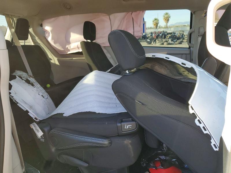 75463115 :رقم المزاد ، 2C4RC1CG7RR112908 vin ، 2024 Chrysler Voyager Lx مزاد بيع