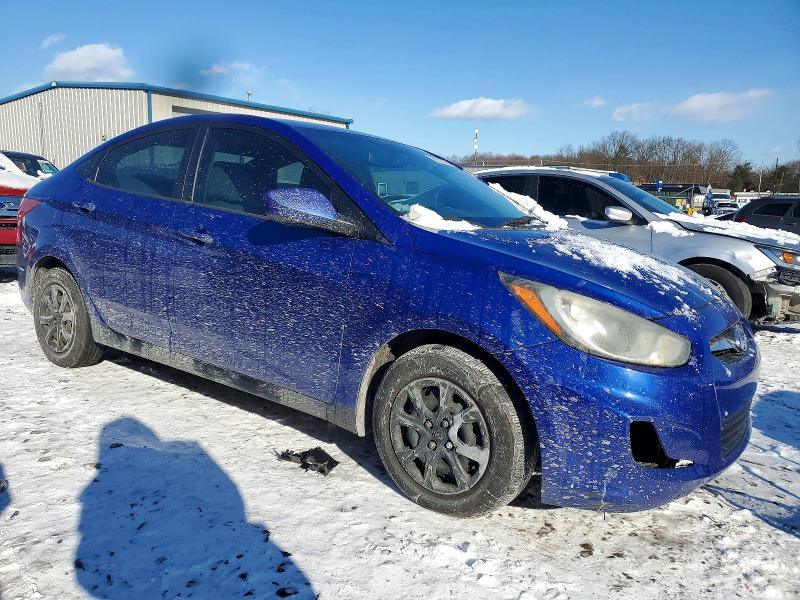 2013 Hyundai Accent მანქანა იყიდება აუქციონზე, vin: KMHCT4AE9DU400560, აუქციონის ნომერი: 73057225