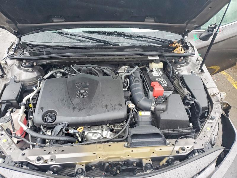 98327865 :رقم المزاد ، 4T1BZ1HK5JU008661 vin ، 2018 Toyota Camry مزاد بيع