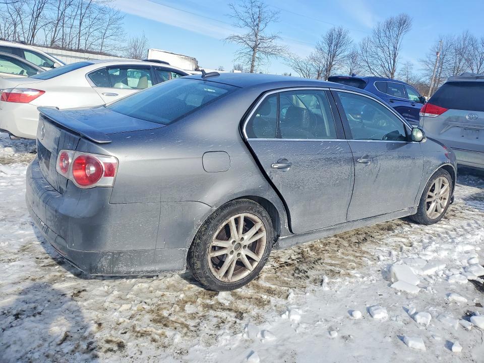 75610195 :رقم المزاد ، 3VWDF71K35M646790 vin ، 2005 Volkswagen New Jetta مزاد بيع