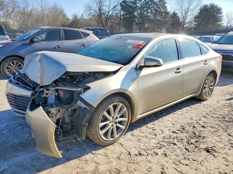 72119255 :رقم المزاد ، 4T1BK1EBXFU142940 vin ، 2015 Toyota Avalon مزاد بيع