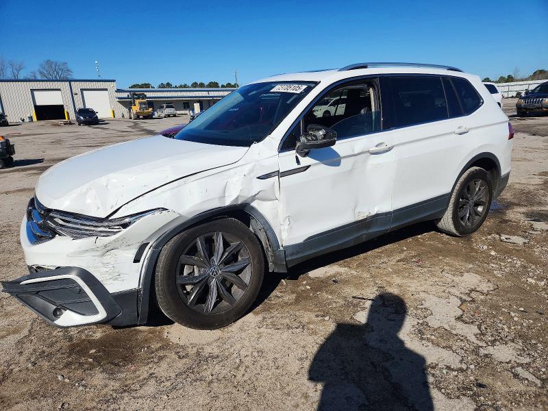73705105 :رقم المزاد ، 3VV3B7AXXNM012061 vin ، 2022 Volkswagen Tiguan مزاد بيع