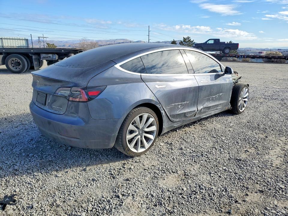 Продажа на аукционе авто 2020 Tesla Model 3, vin: 5YJ3E1EB2LF640036, номер лота: 73804355