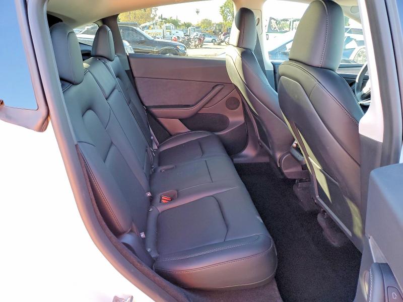 Продаж на аукціоні авто 2025 Tesla Model Y, vin: 7SAYGDED2SF319604, номер лоту: 98606095