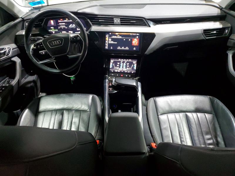 Продаж на аукціоні авто 2021 Audi E-tron, vin: WA1AAAGE4MB006090, номер лоту: 99001405