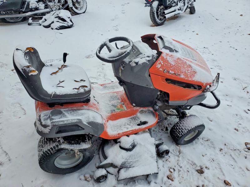 74838035 :رقم المزاد ، HUSQLAWNMOWER vin ، 2021 Husqvarna Lawnmower مزاد بيع