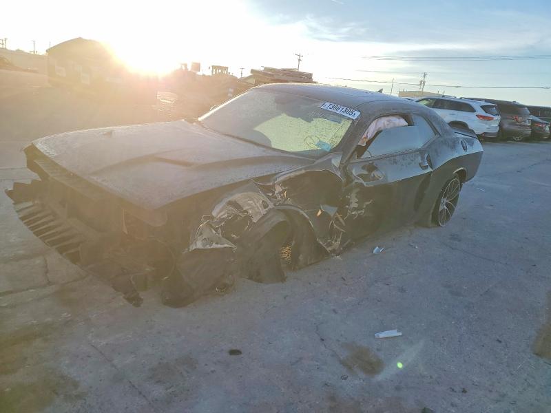 2016 Dodge Challenger მანქანა იყიდება აუქციონზე, vin: 2C3CDZFJ0GH102639, აუქციონის ნომერი: 73661305