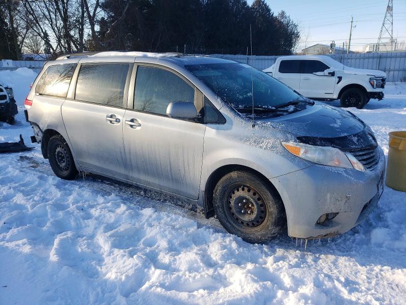 Aukcja sprzedaży 2011 Toyota Sienna, vin: 5TDYK3DC2BS077049, numer aukcji: 72755965