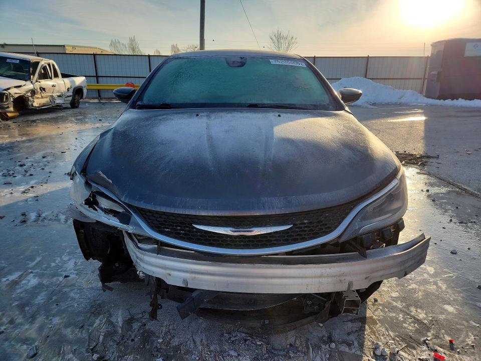 75296465 :رقم المزاد ، 1C3CCCABXGN104910 vin ، 2016 Chrysler 200 مزاد بيع