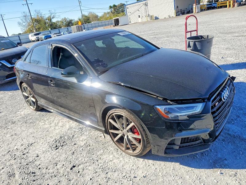 2018 Audi S3 მანქანა იყიდება აუქციონზე, vin: WAUB1GFF4J1032839, აუქციონის ნომერი: 73506115