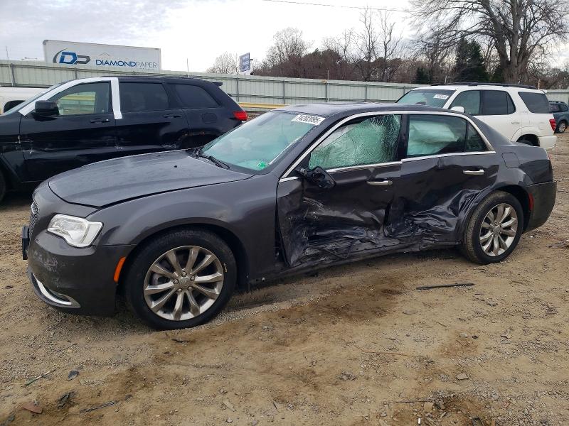 Auction sale of the 2019 Chrysler 300, vin: 2C3CCAKG0KH577960, lot number: 74202095