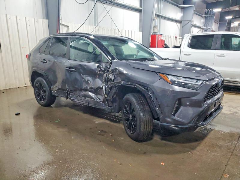 73531595 :رقم المزاد ، 2T3E6RFV3NW030639 vin ، 2022 Toyota Rav4 مزاد بيع