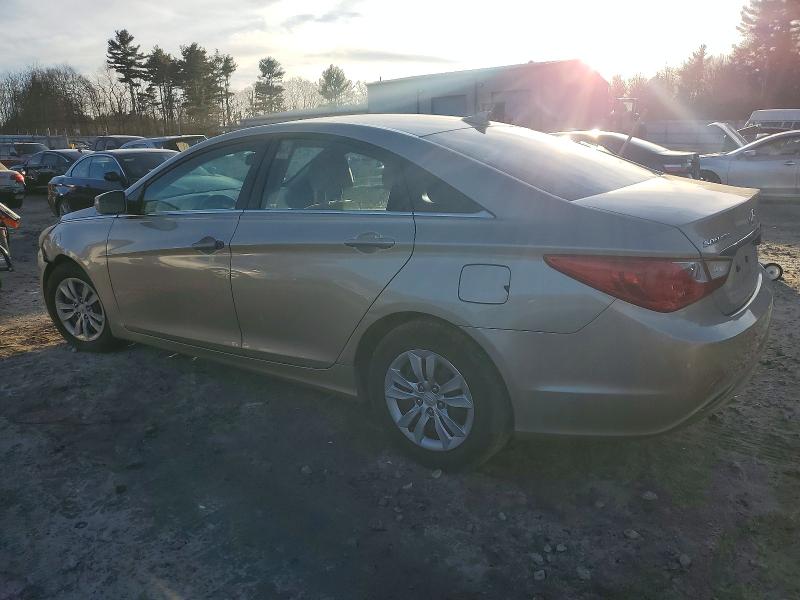 72826135 :رقم المزاد ، 5NPEB4AC7CH321511 vin ، 2012 Hyundai Sonata مزاد بيع