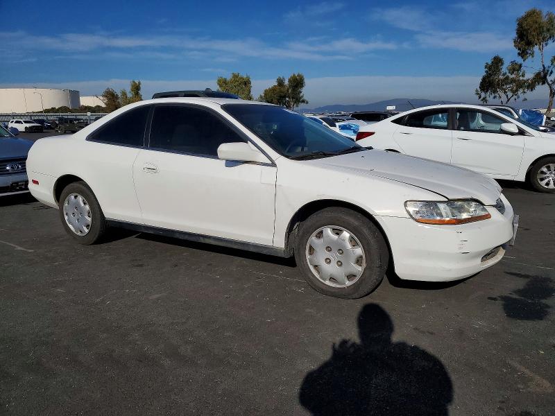 Продажа на аукционе авто 1998 Honda Accord, vin: 1HGCG3249WA012386, номер лота: 74081615