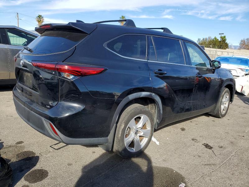 73662835 :رقم المزاد ، 5TDZZRAH9MS070167 vin ، 2021 Toyota Highlander مزاد بيع