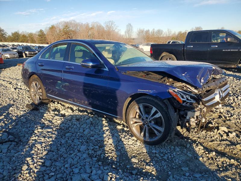 72585075 :رقم المزاد ، W1KWF8EB4MR615465 vin ، 2021 Mercedes-benz C 300 4mat مزاد بيع