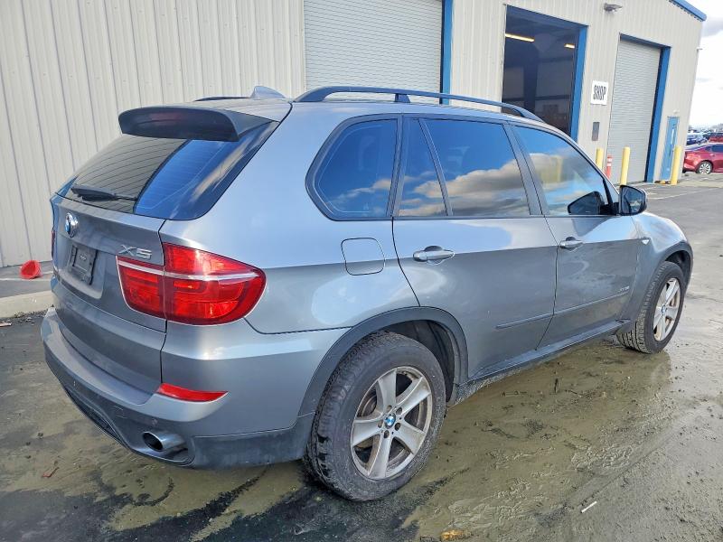 2013 Bmw X5 Xdrive3 მანქანა იყიდება აუქციონზე, vin: 5UXZV4C55D0G51932, აუქციონის ნომერი: 99574735