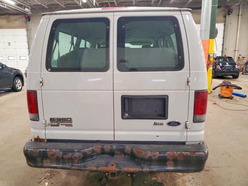 2010 Ford Econoline მანქანა იყიდება აუქციონზე, vin: 1FBNE3BL1ADA83338, აუქციონის ნომერი: 72152015