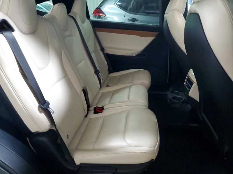 74484935 :رقم المزاد ، 5YJXCDE23LF298783 vin ، 2020 Tesla Model X مزاد بيع