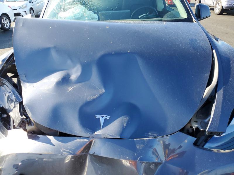 75090825 :رقم المزاد ، 7SAYGDEF8NF511504 vin ، 2022 Tesla Model Y مزاد بيع