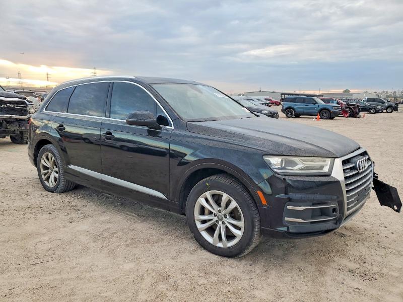 Продажа на аукционе авто 2017 Audi Q7, vin: WA1LAAF79HD013526, номер лота: 72707385