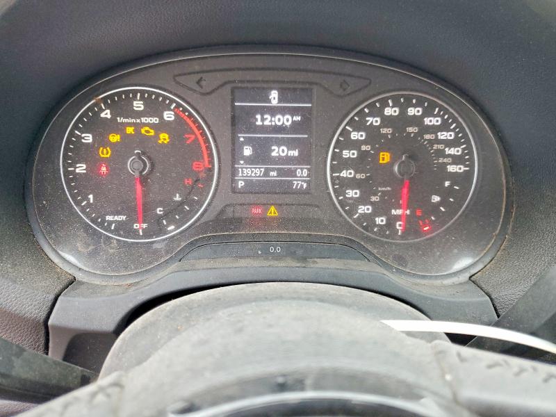 Продаж на аукціоні авто 2018 Audi A3 Premium, vin: WAUAUGFF1J1060889, номер лоту: 99791325