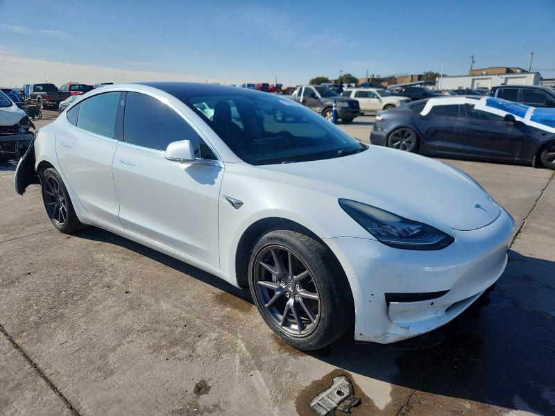 Продажа на аукционе авто 2018 Tesla Model 3, vin: 5YJ3E1EA5JF040616, номер лота: 73877045