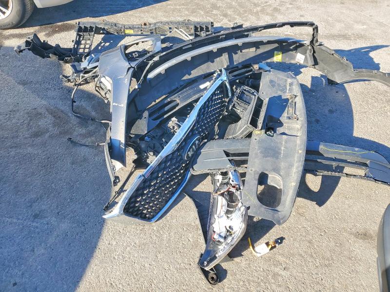 2018 Kia Sorento მანქანა იყიდება აუქციონზე, vin: 5XYPG4A31JG348833, აუქციონის ნომერი: 73024345