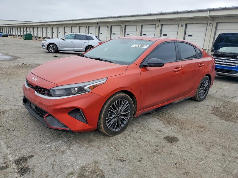72324845 :رقم المزاد ، 3KPF54AD9PE594769 vin ، 2023 Kia Forte مزاد بيع